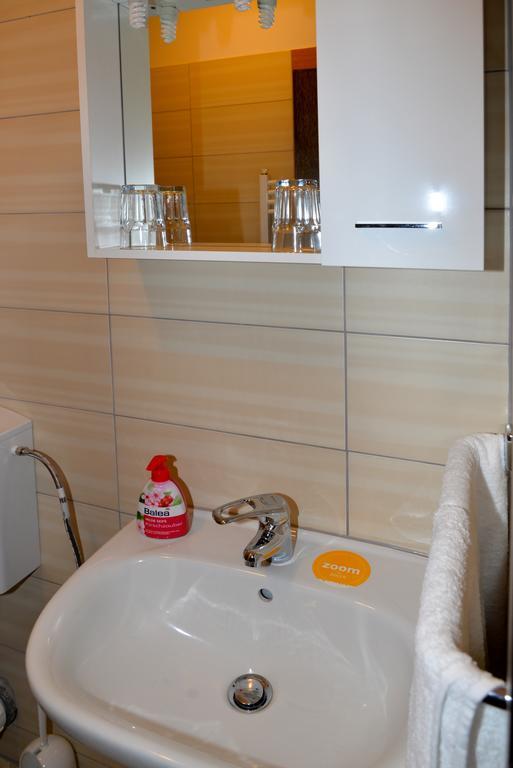 Guesthouse Pink Panther Udbina Chambre photo